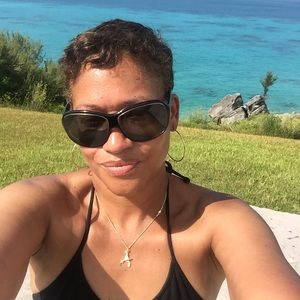 Meet your Posher, Sharon